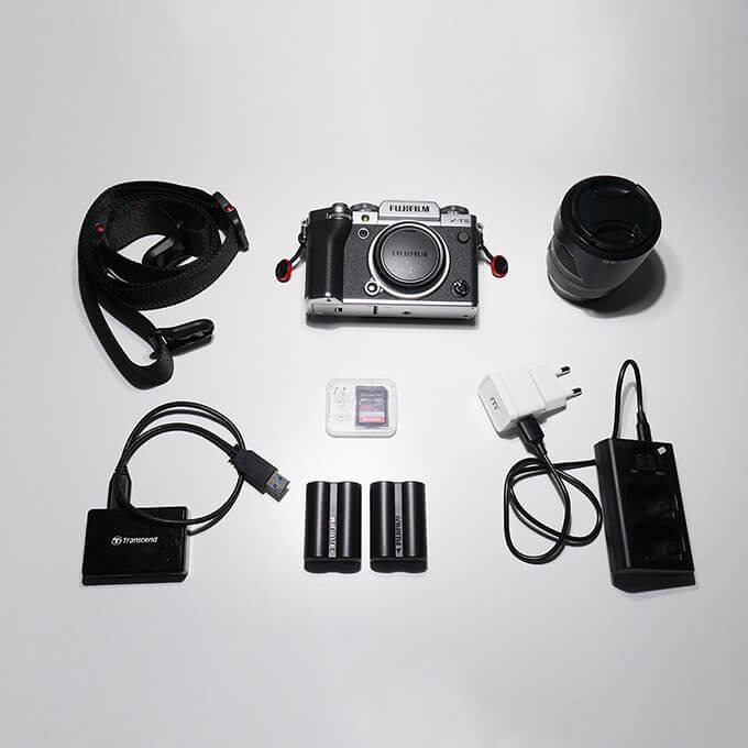 [대여] 후지필름 X-T5 미러리스 카메라 (+번들렌즈)
